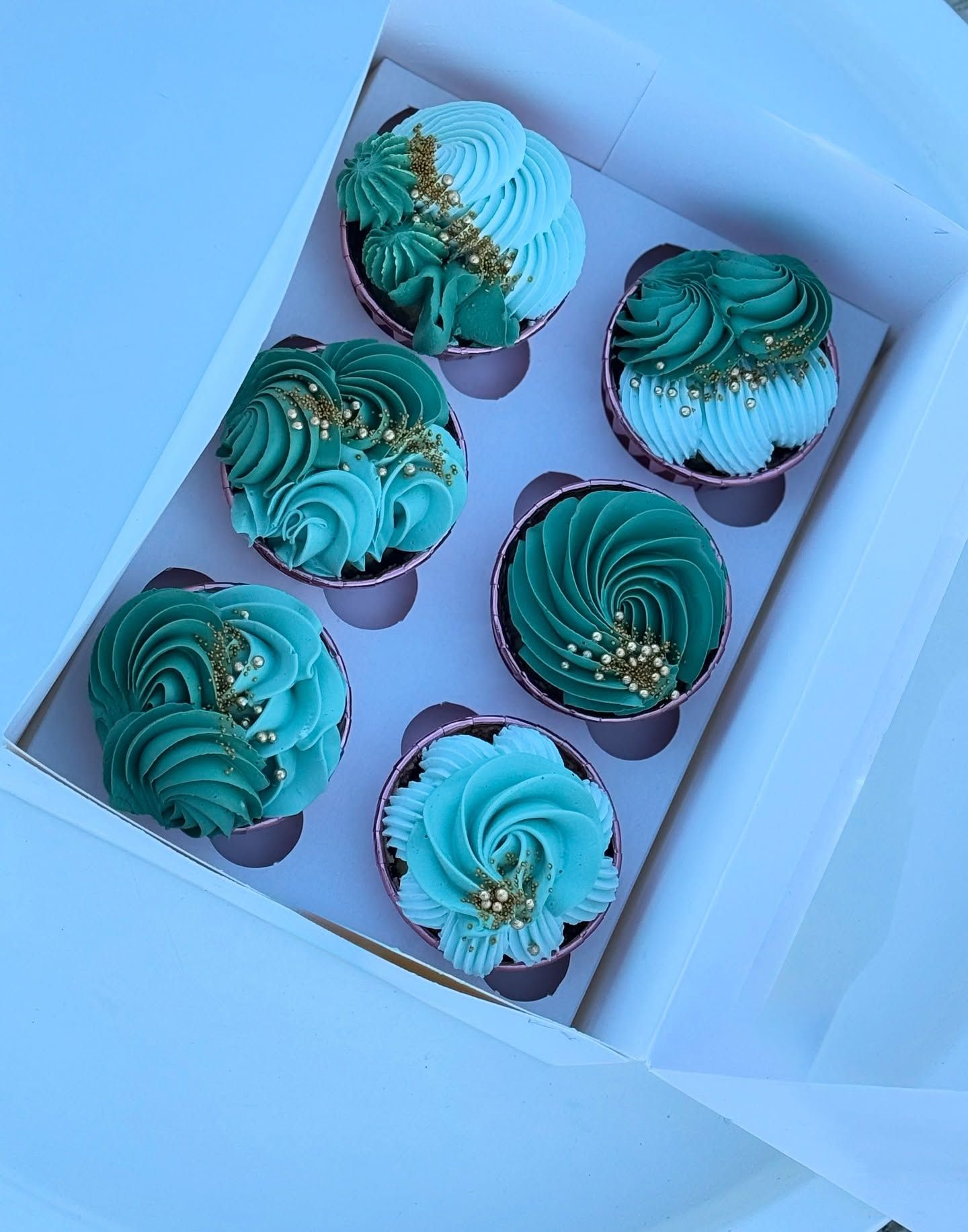 Ocean Cupcake Box by b·treats