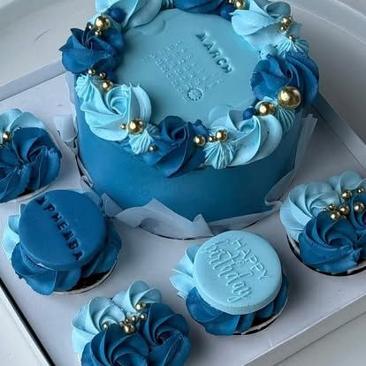 Ivory Lace Cake by b·treats